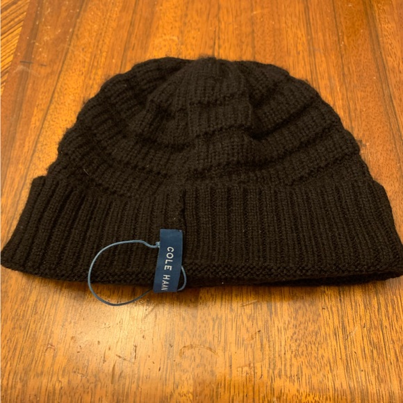 Cole Haan Other - Cole Haan Woven Skull Cap